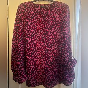 Apt 9 plus size blouse size 2X.
